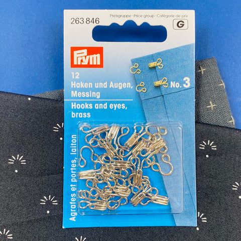 Buttons & Fastenings